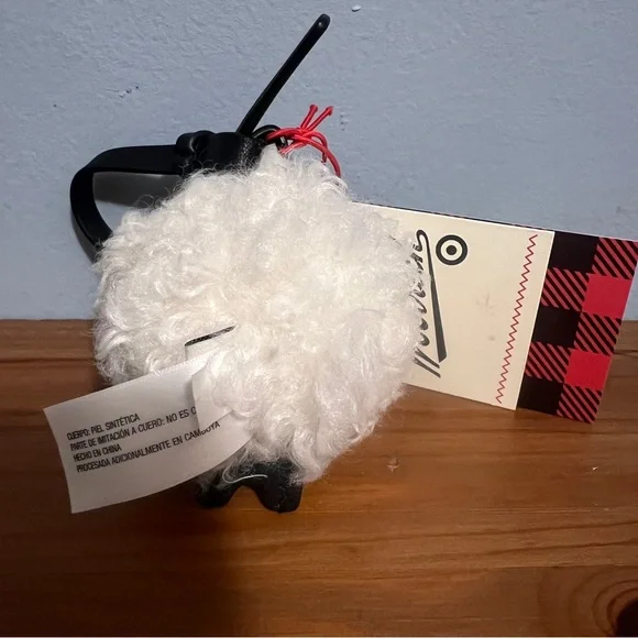 Woolrich x Target  White and Black Sheep Bag Charm - Picture 4 of 4